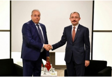 Le ministre de l'Industrie évoque avec son homologue turc la coopération bilatérale